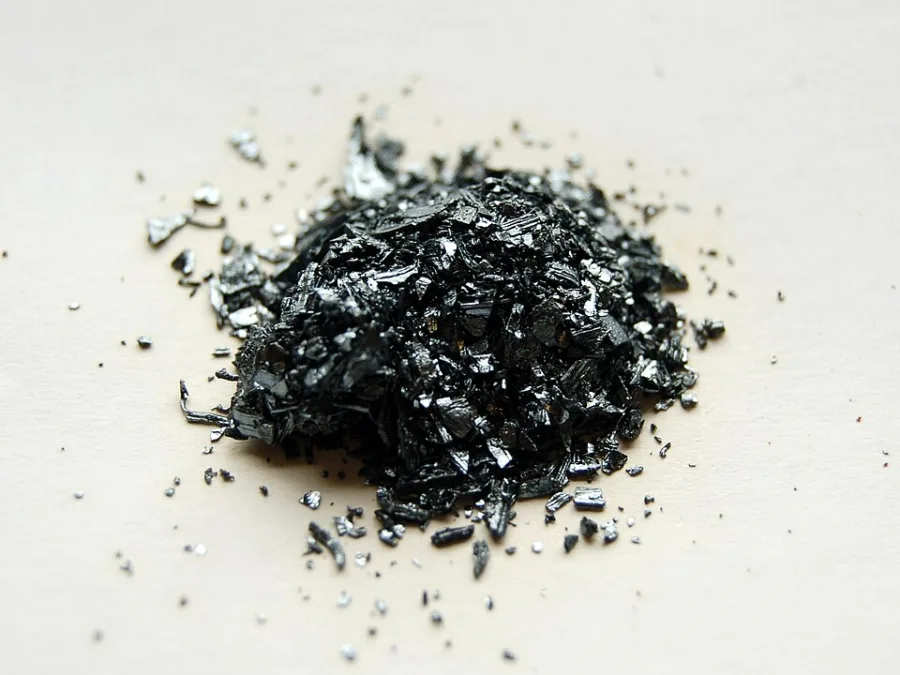 Iodine sample. Appearance can vary with surface and storage conditions.